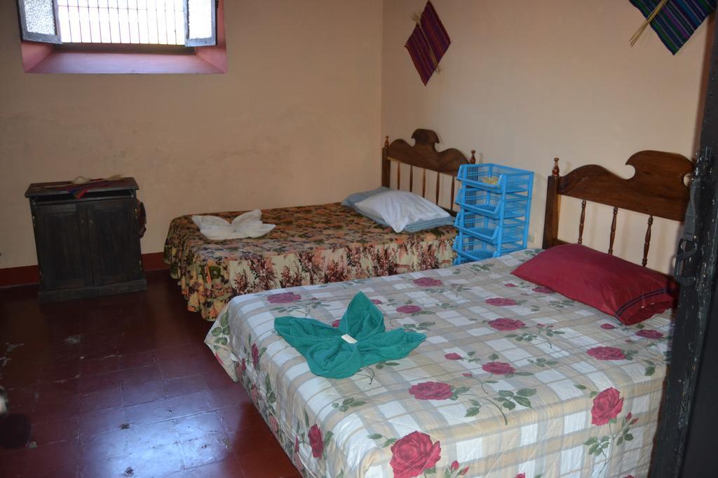 Hostal Morenos Antigua Dış mekan fotoğraf